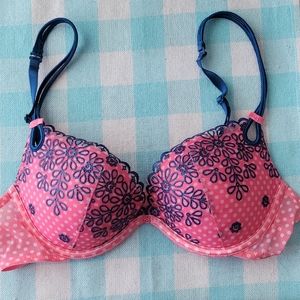 Victoria's Secret bra